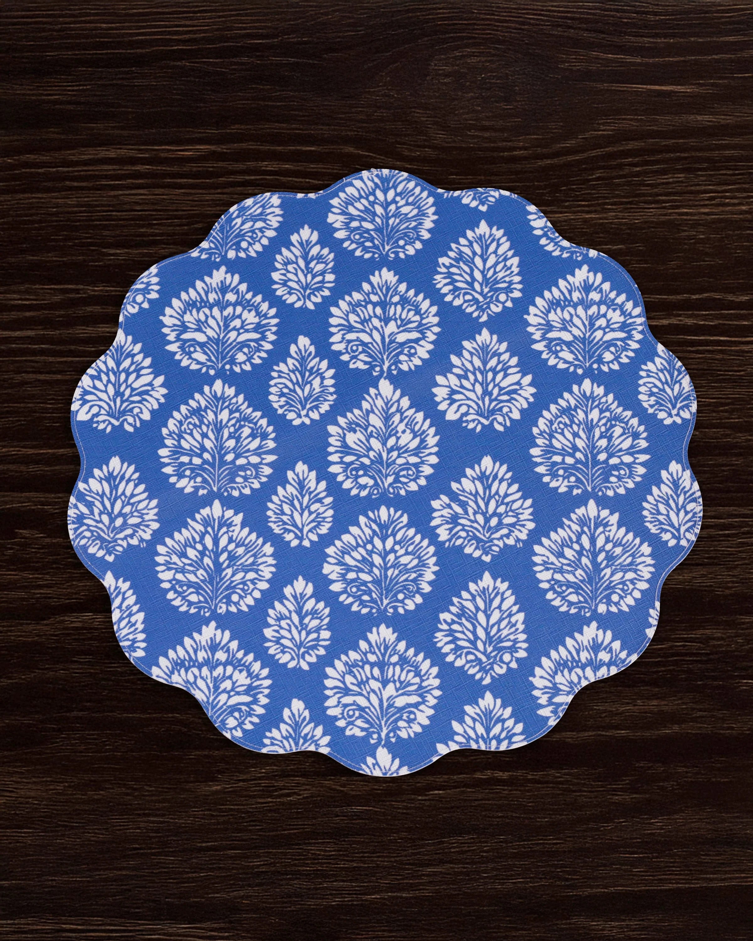 VIDA Chinoiserie Reversible Round Placemats (Set of 4, Blue & White)