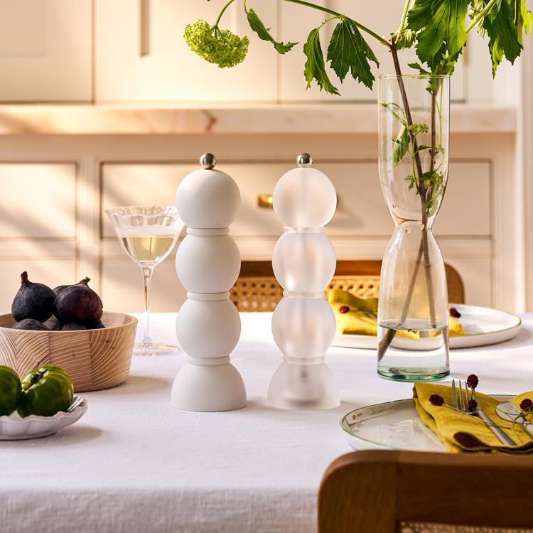 Scandi Bobbin Salt/Pepper Mill in Matte White