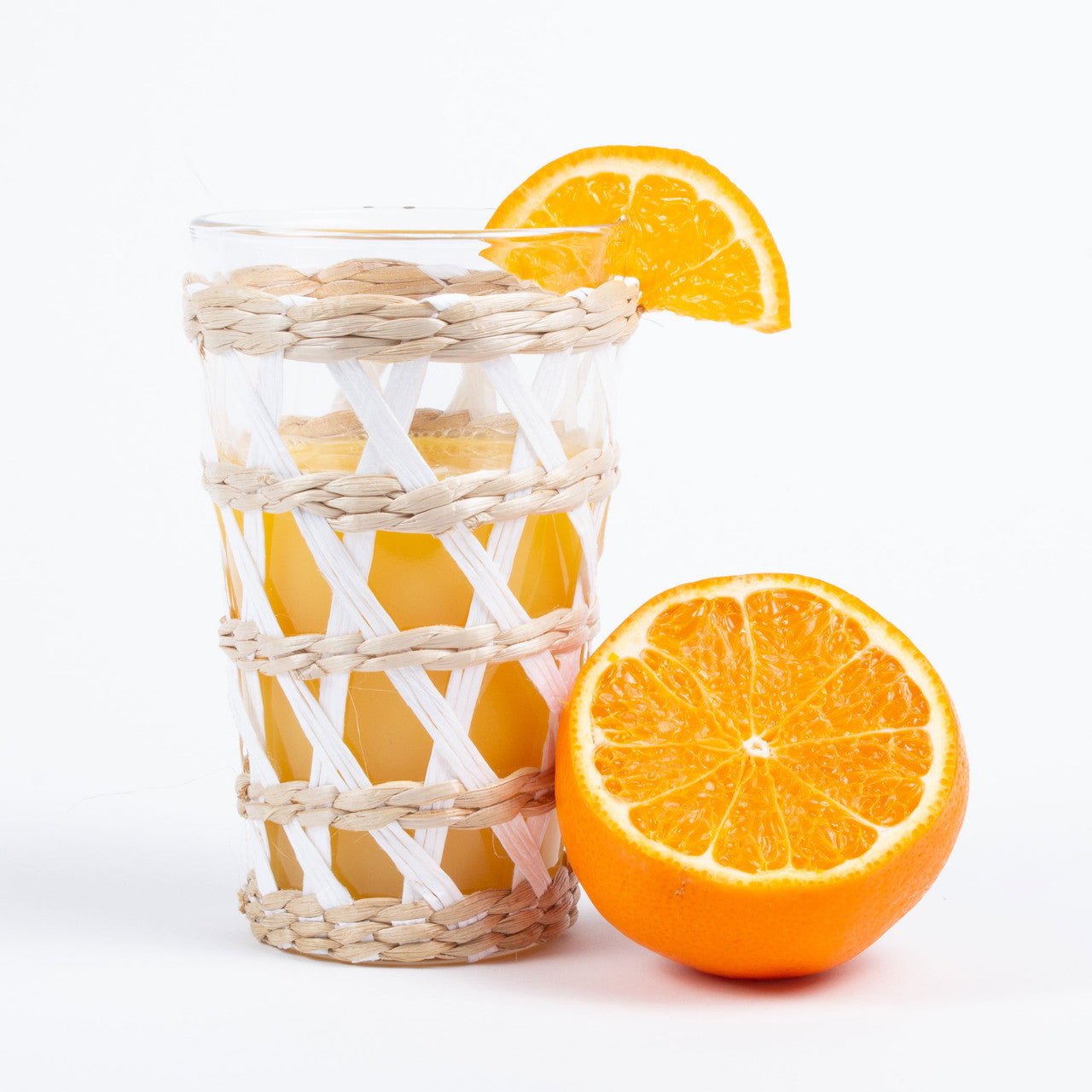 S/4 White Rattan Tumblers