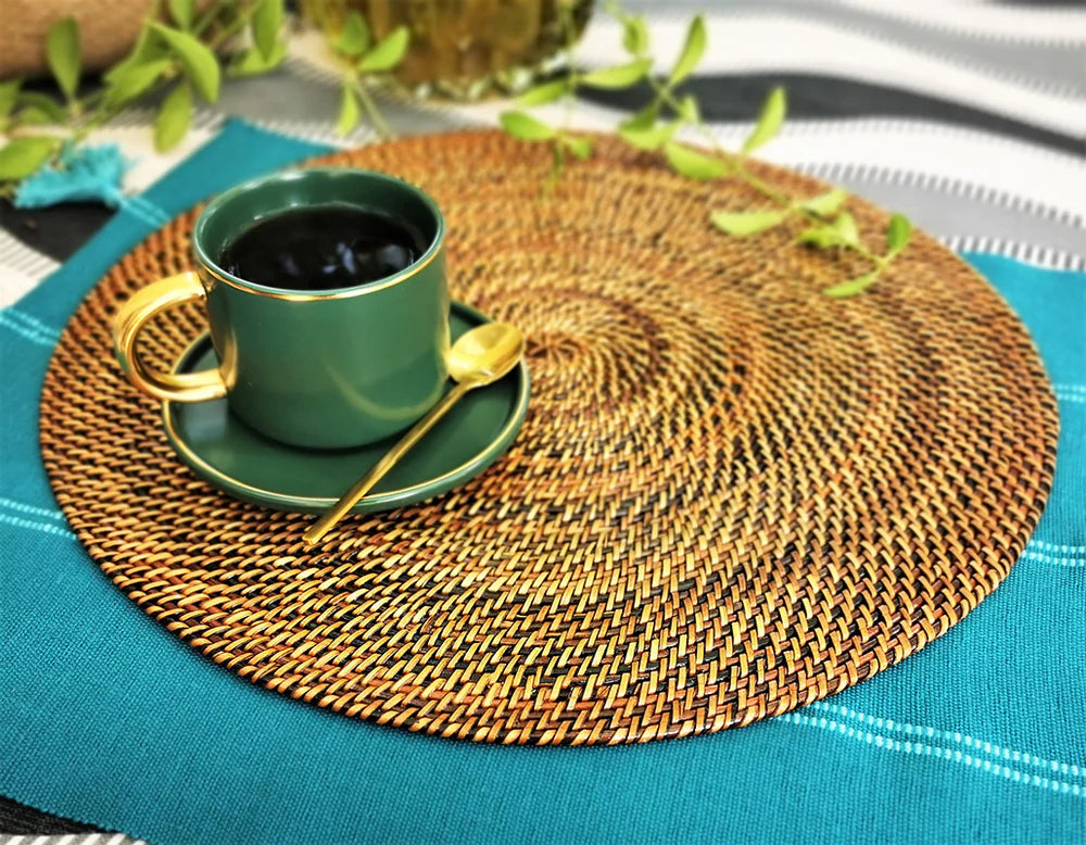 Round 15" Placemat in Plain, Set of 4