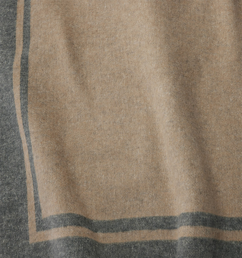 Viletta Throw in Cotton/Wool/Cashmere Blend