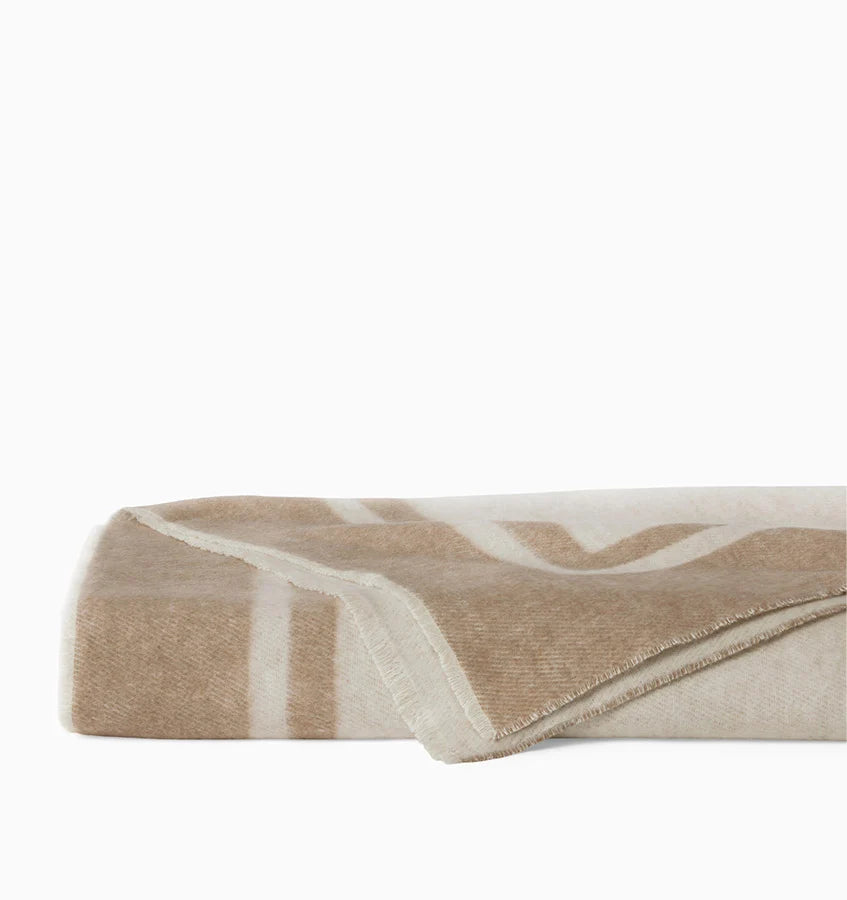 Viletta Throw in Cotton/Wool/Cashmere Blend