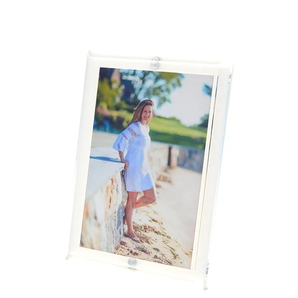 White Acrylic 4 x 6 Beveled Frame