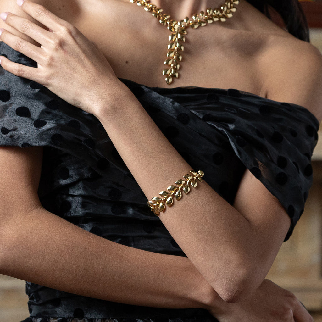 Golden Laurel Link Bracelet, 7"+2" - Gold