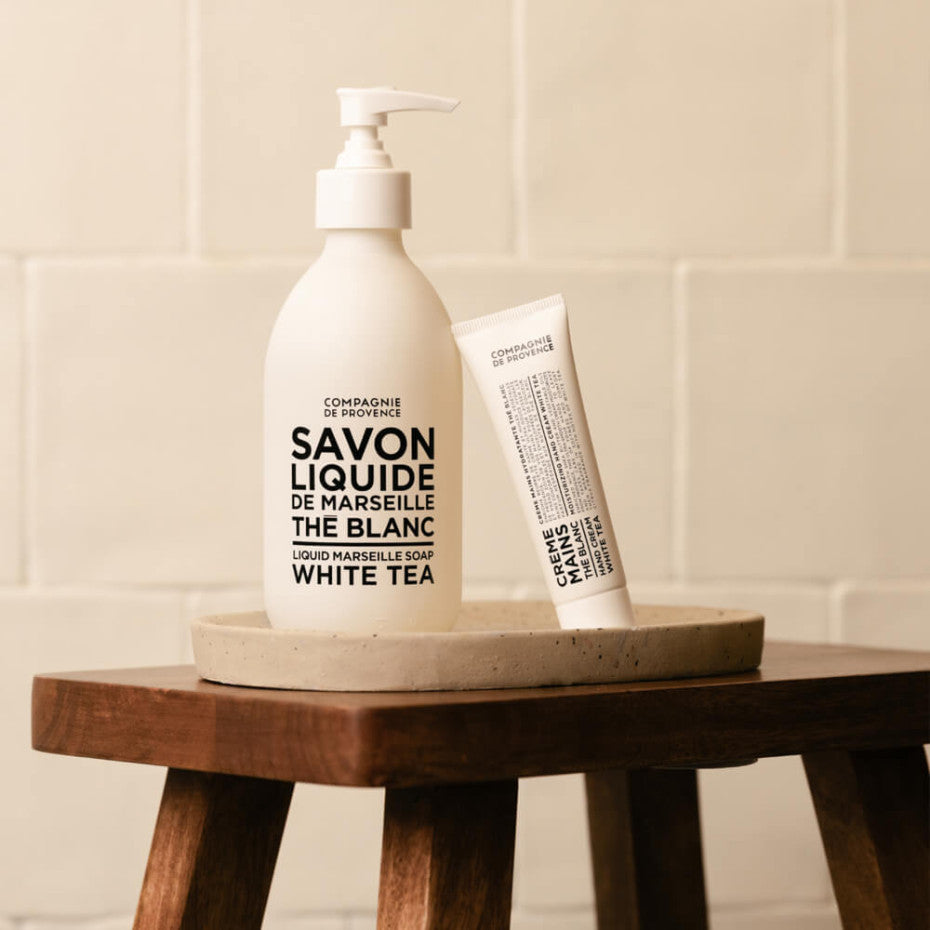 White Tea Hand Soap in White Lacquered Glass Pump