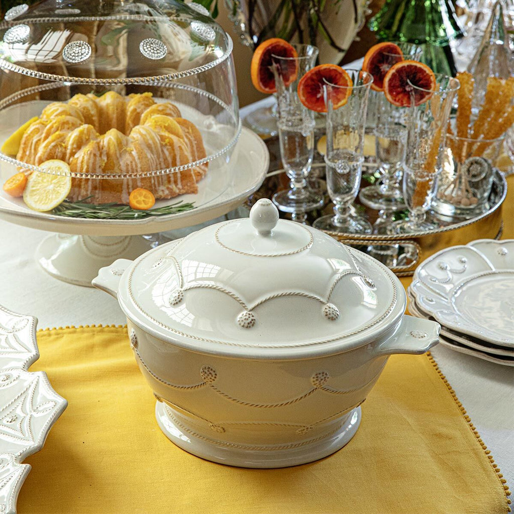 Berry & Thread Casserole with Lid