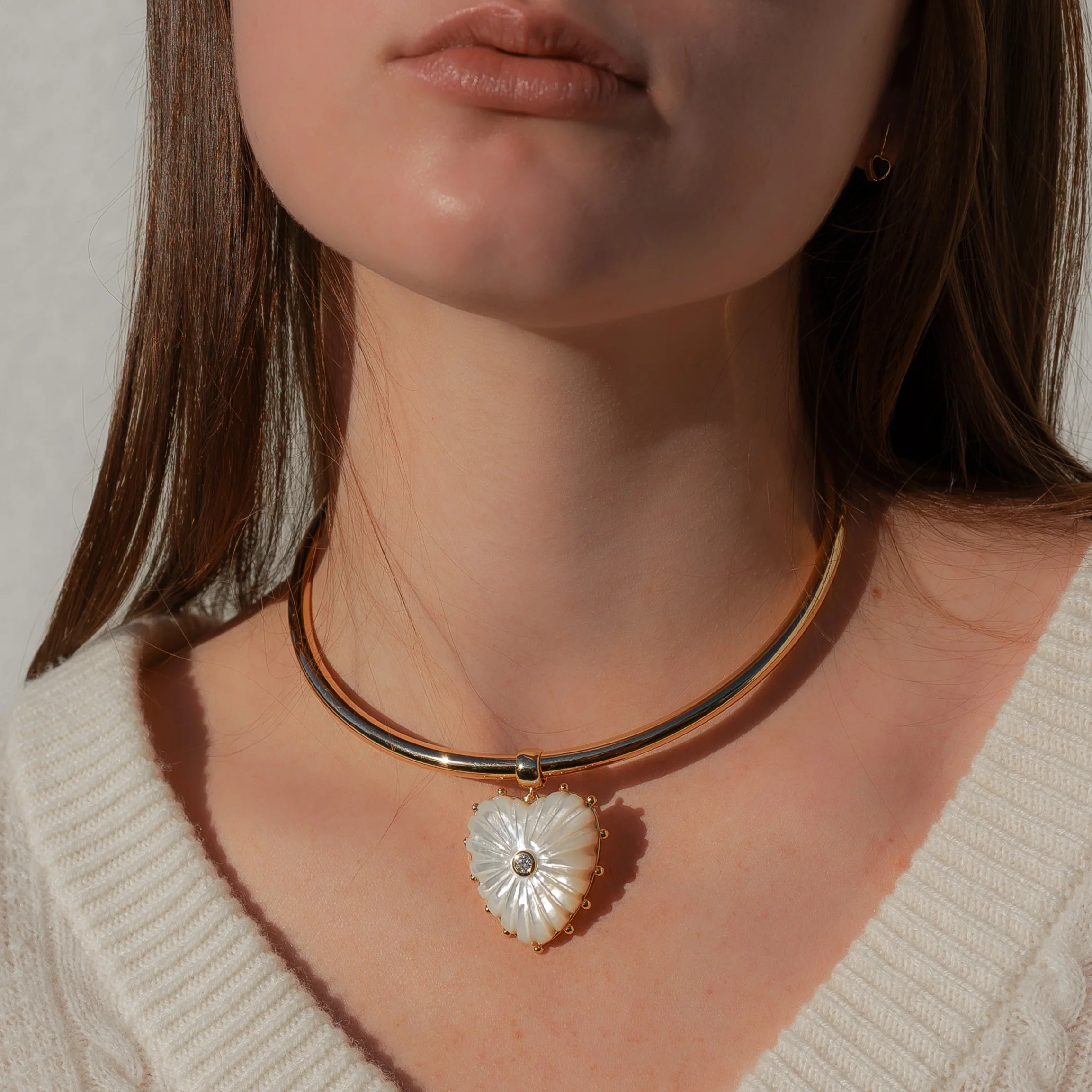 Mother of Pearl Heart Choker Necklace