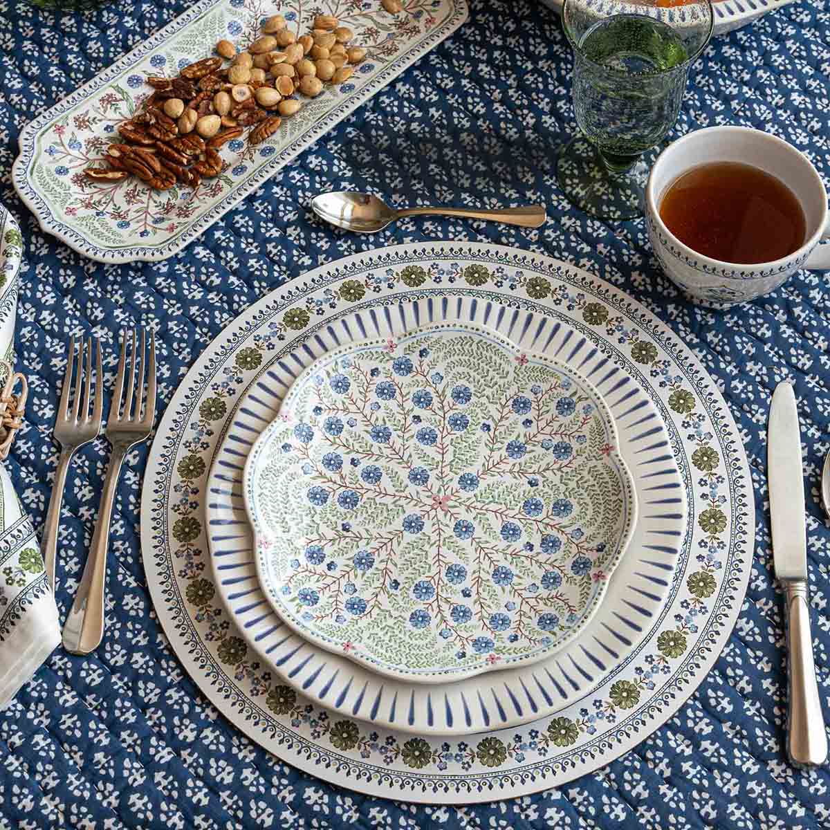 Villa Seville Scalloped Salad Plate Chambray