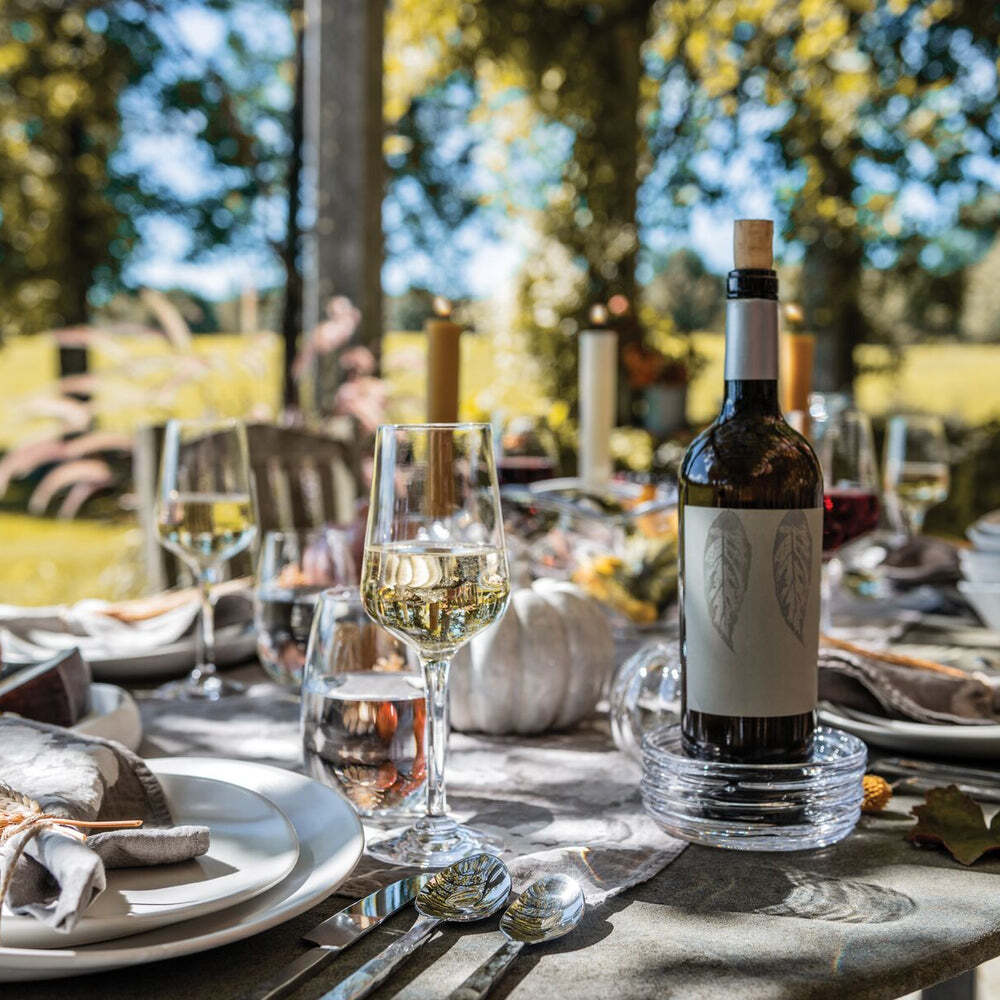 Vintner White Wine by Simon Pearce Additional Image-4